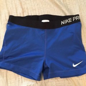 Xl Nike pro (short)